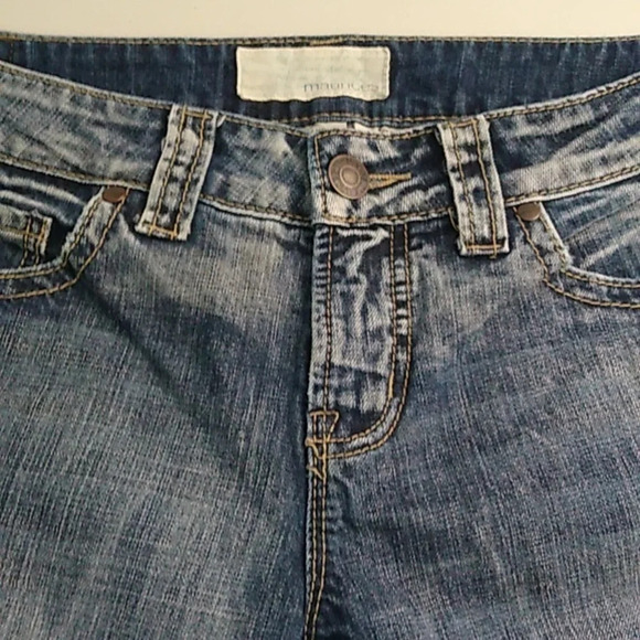 MAURICES JENNA, BOOTCUT, MIDRISE, SIDE LEG VENT, LIGHTLY DISTRESSED, LONG, JEANS - Picture 4 of 16